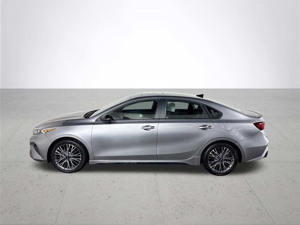 2024 Kia Forte GT-Line photo 9