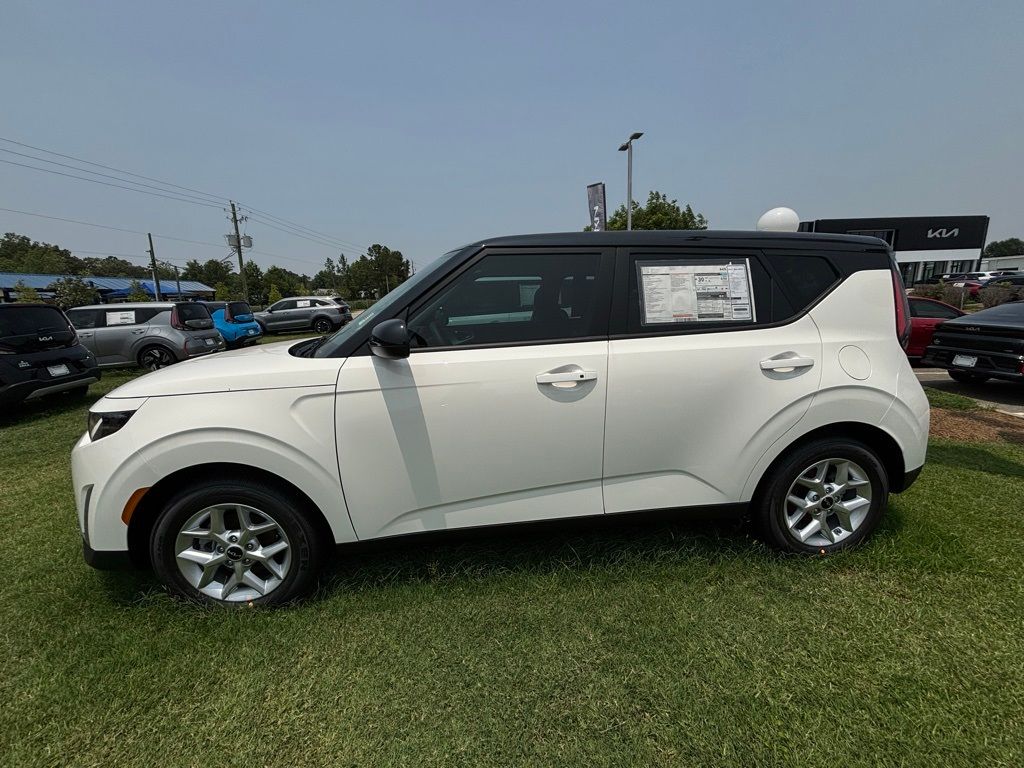 2025 Kia Soul S photo 4