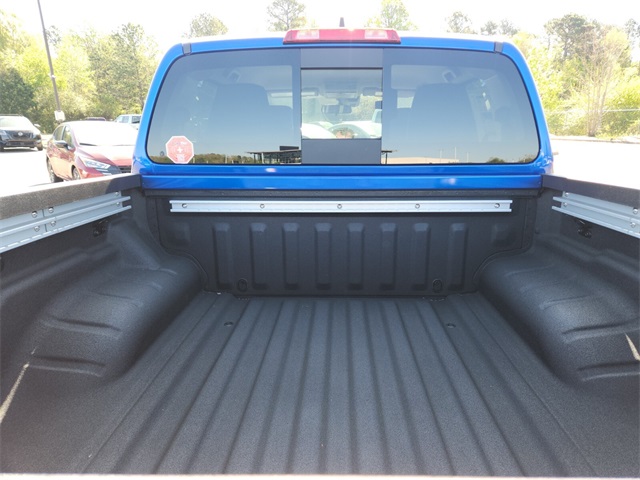 2025 Nissan Frontier SV photo 5