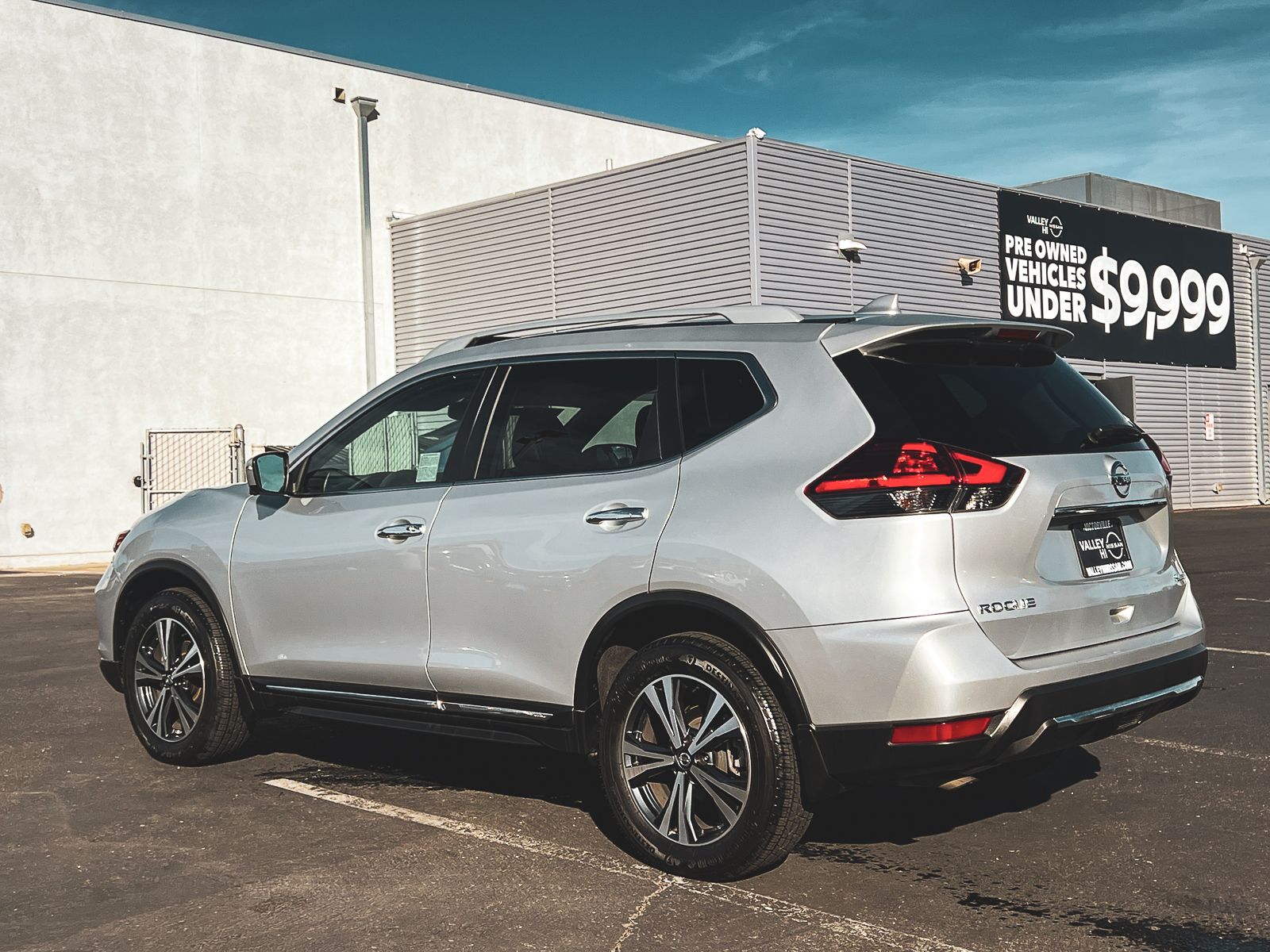 2017 Nissan Rogue SL photo 3