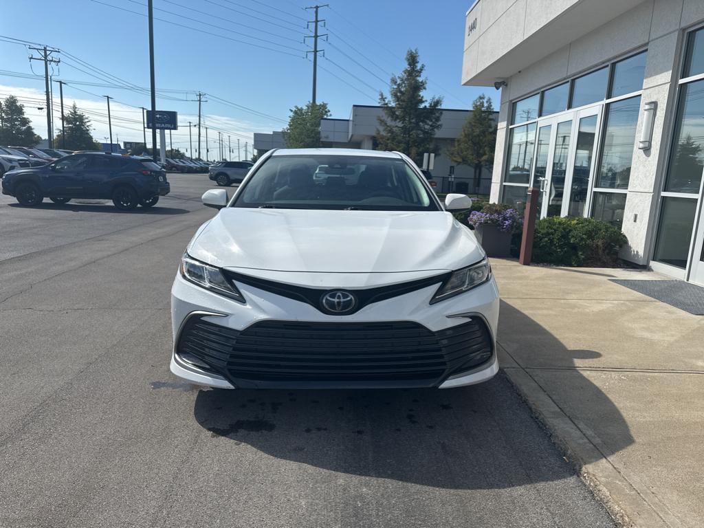 2022 Toyota Camry LE photo 8