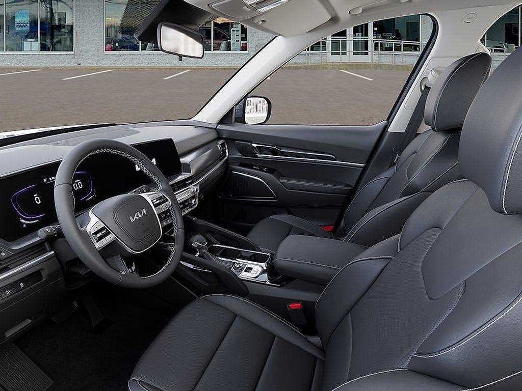 2025 Kia Telluride S photo 16