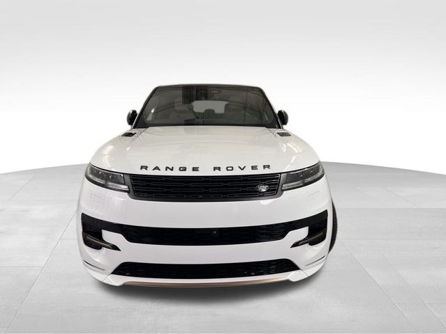 2025 Land Rover Range Rover Sport SE photo 2