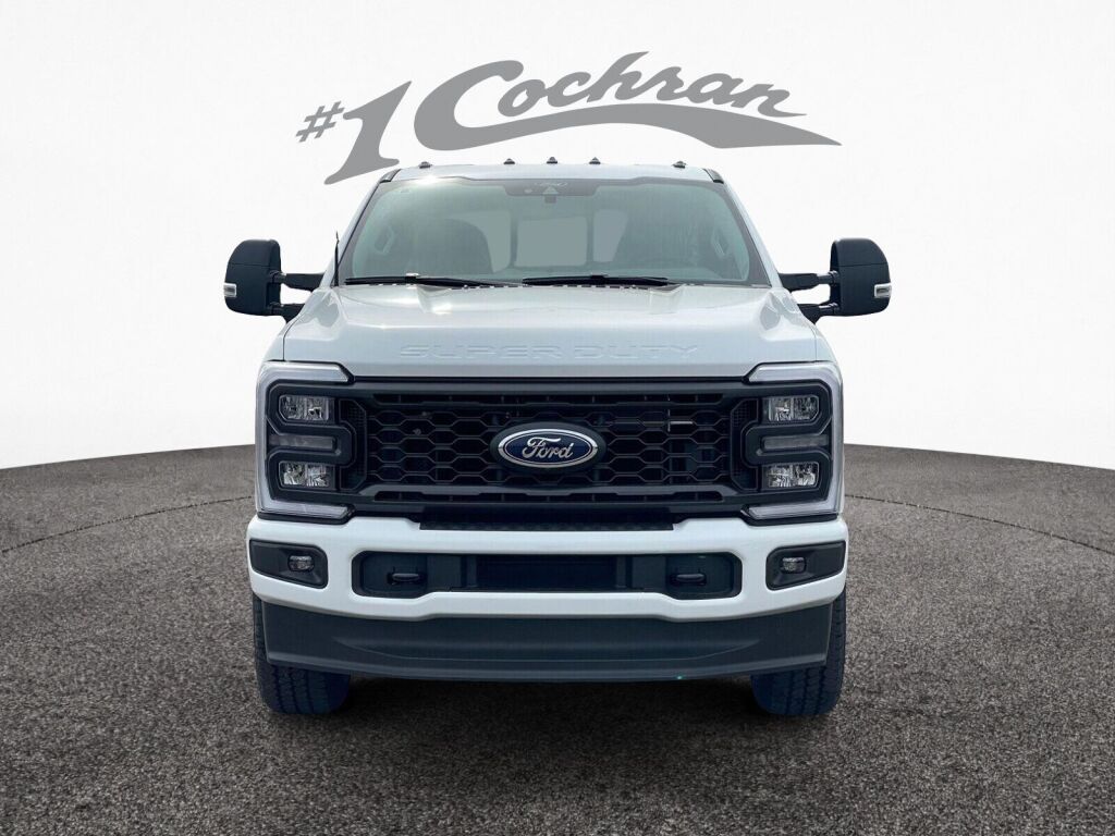 2025 Ford F-350 XL photo 2