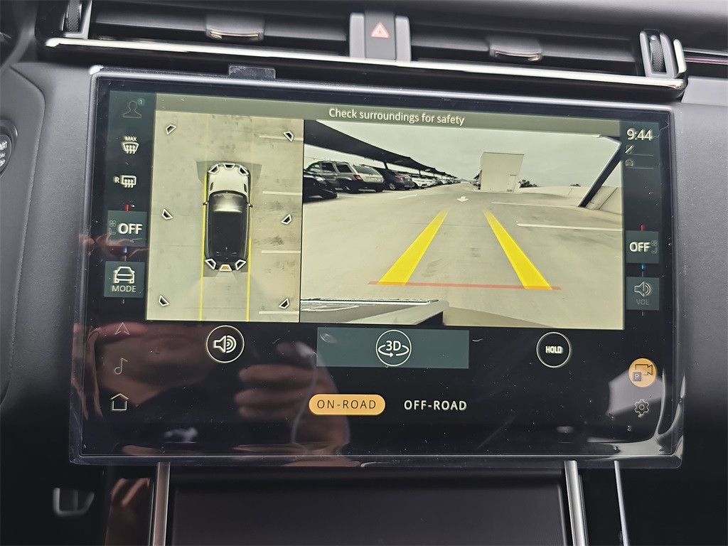 2026 Land Rover Range Rover Velar SE photo 21