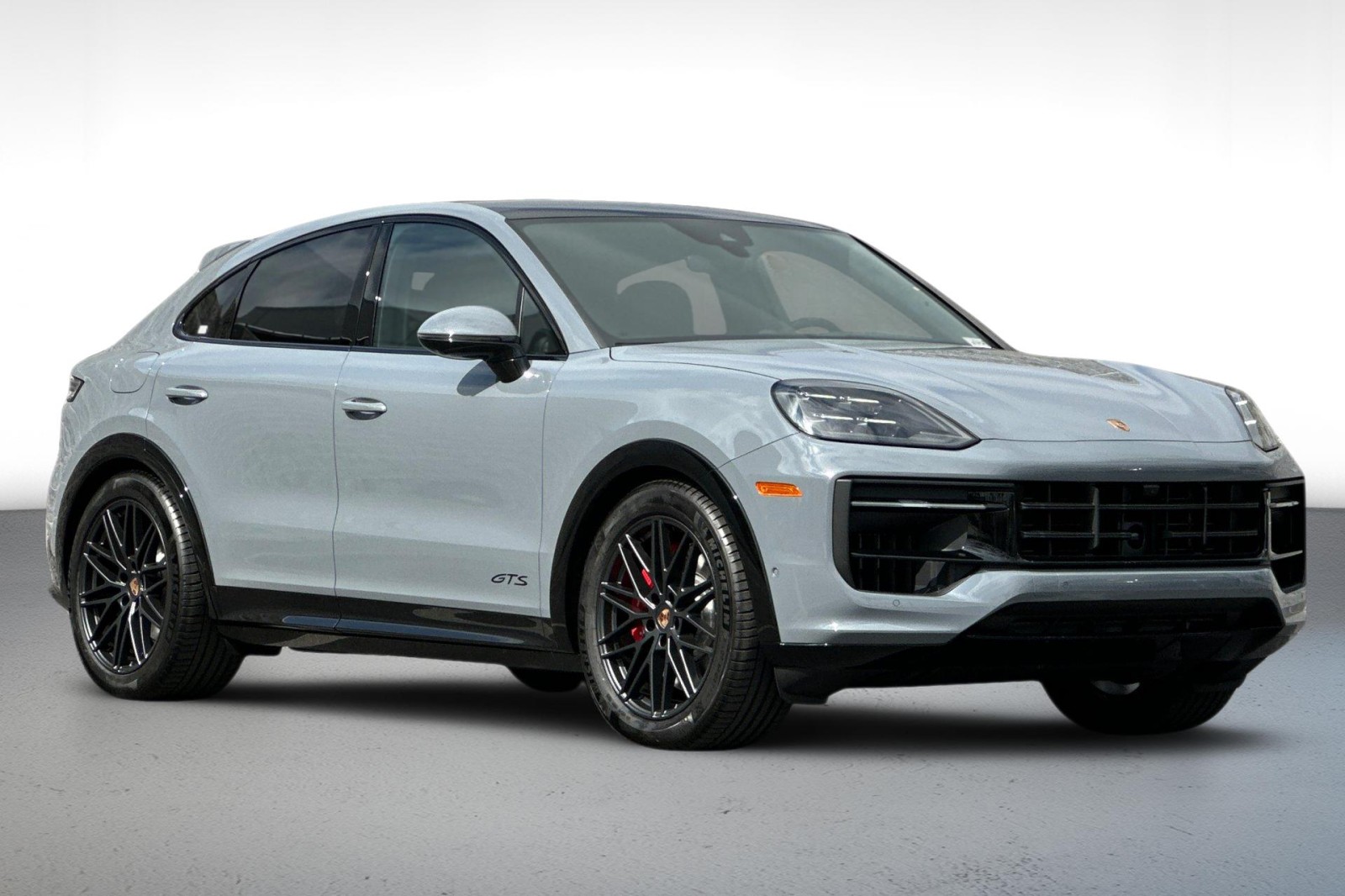 2026 Porsche Cayenne GTS Coupe photo 11