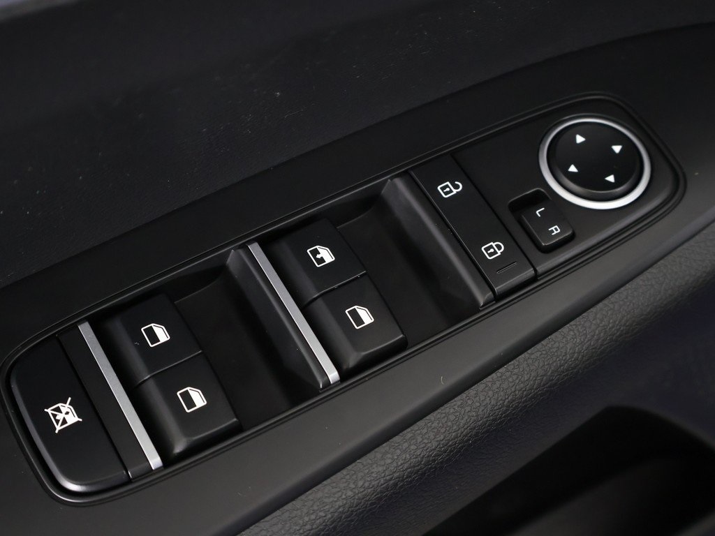 2023 Kia Forte LXS photo 34