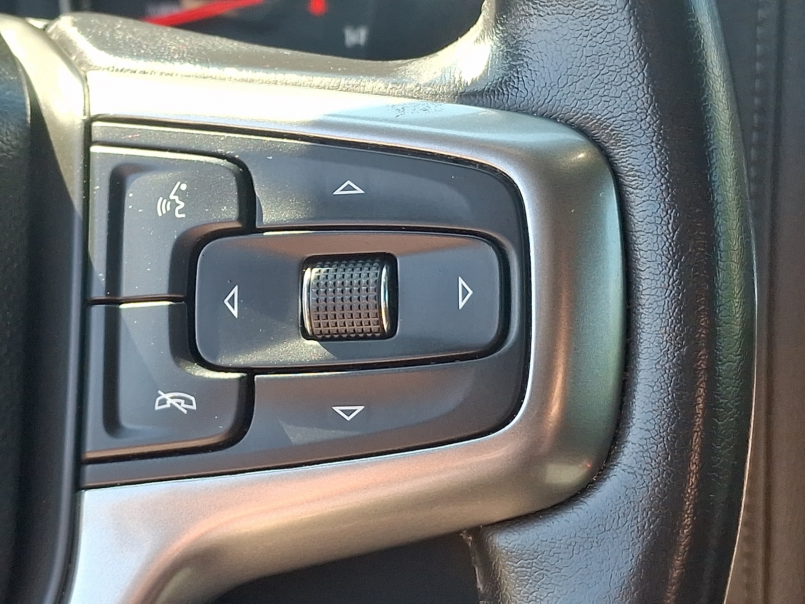 2020 Chevrolet Silverado 1500 LT photo 20