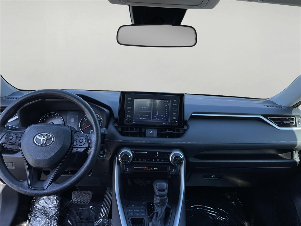2022 Toyota RAV4 XLE photo 17