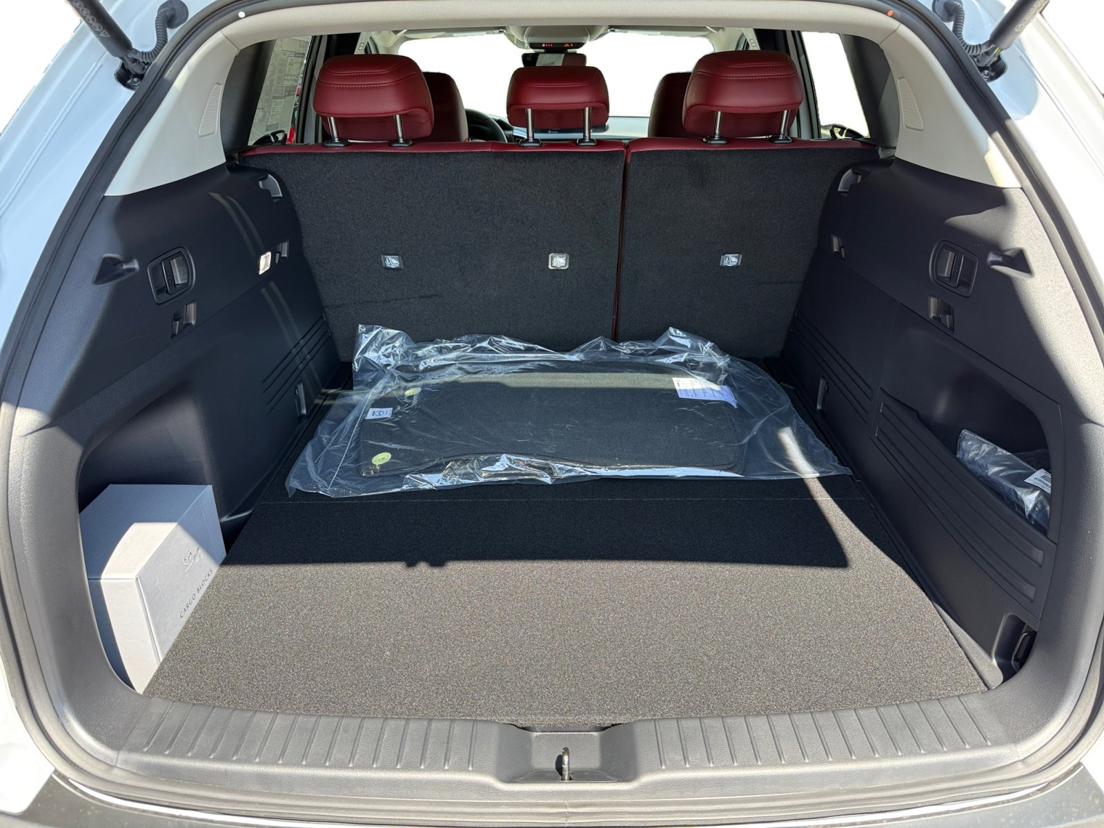 2025 Mazda CX-50 Premium photo 17