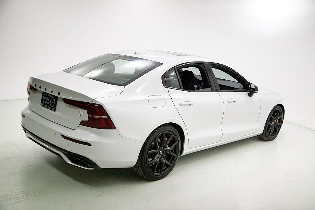 2022 VOLVO S60 - Image 8