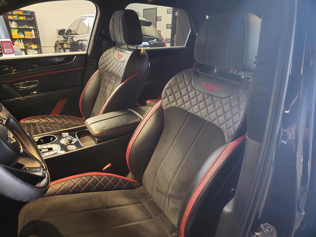 2020 Bentley Bentayga Speed photo 3