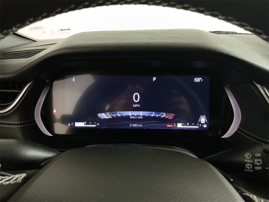 2023 Jeep Grand Cherokee Altitude photo 7