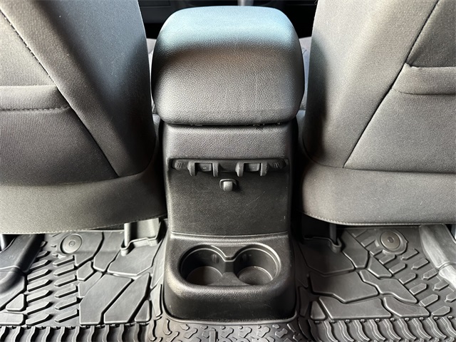 2015 Jeep Wrangler Unlimited Sport photo 12