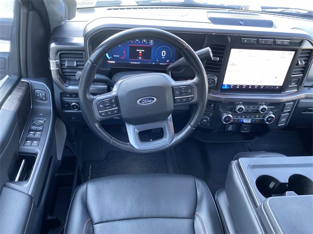2023 Ford F-250 Lariat photo 16