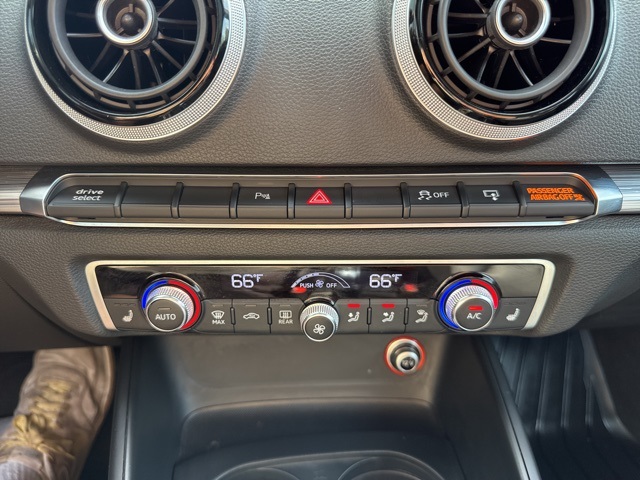 2015 Audi A3 2.0T Prestige Quattro photo 16