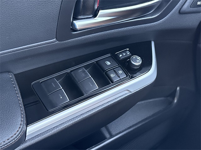 2025 Toyota Sienna Platinum photo 22