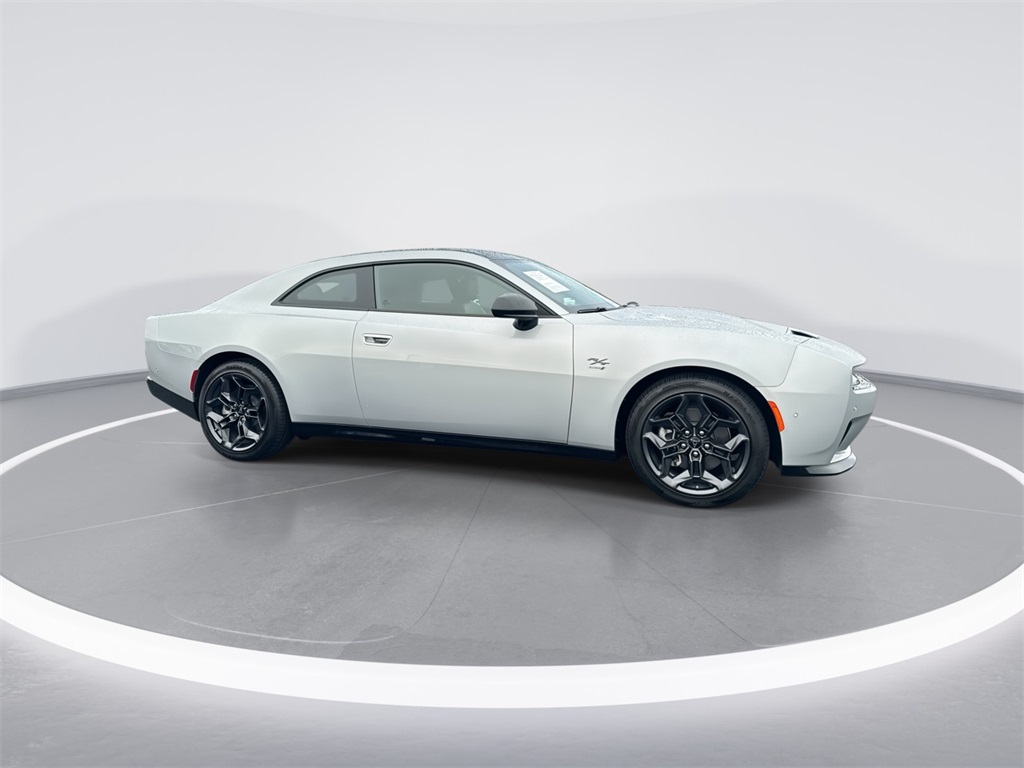 2025 Dodge Charger R/T photo 9