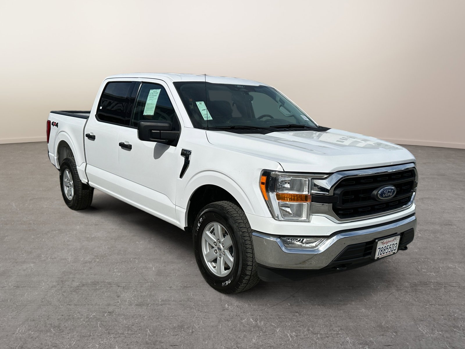 Used 2021 Oxford White Ford XLT image 3