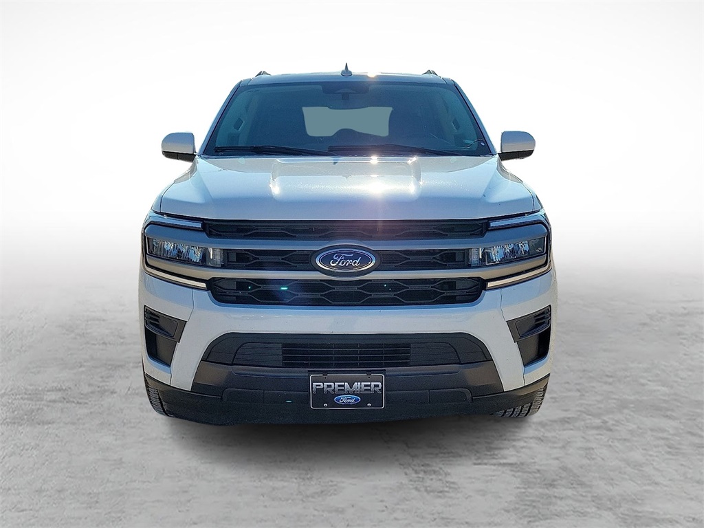 2024 Ford Expedition MAX XLT photo 3