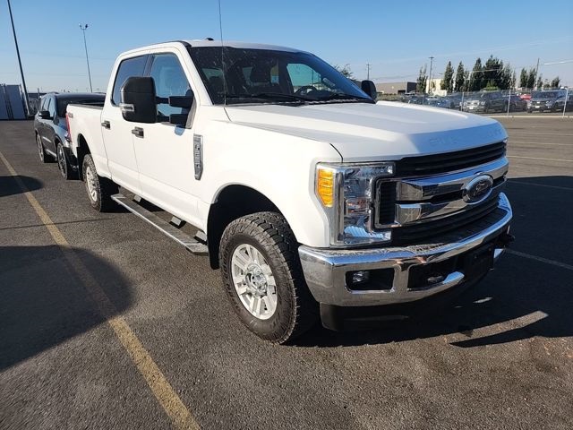 2017 Ford F-250 photo 2