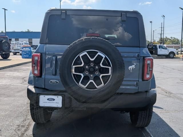 2025 Ford Bronco Outer Banks photo 40
