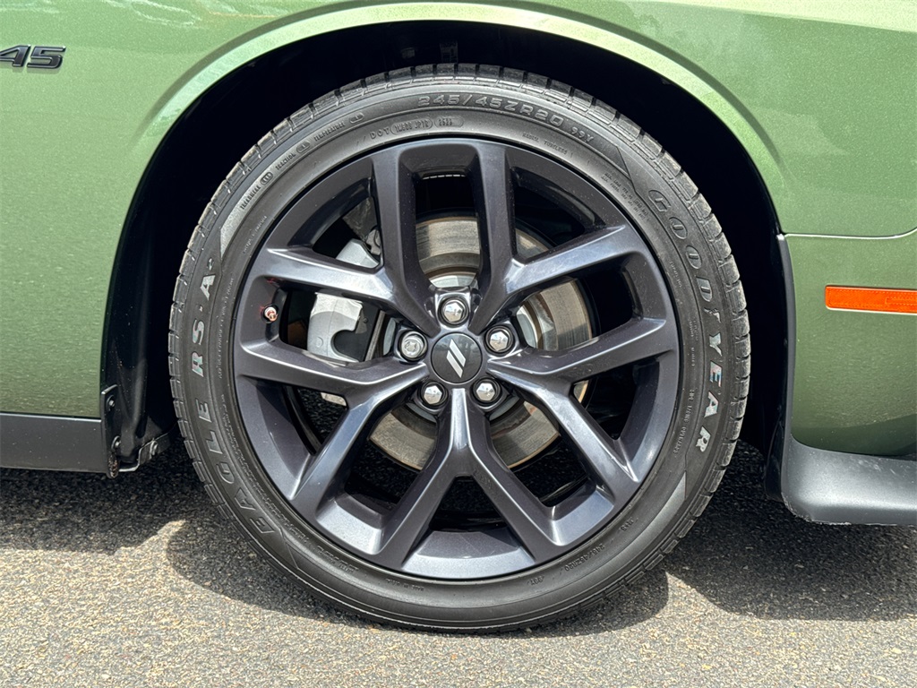 2023 Dodge Challenger R/T photo 6