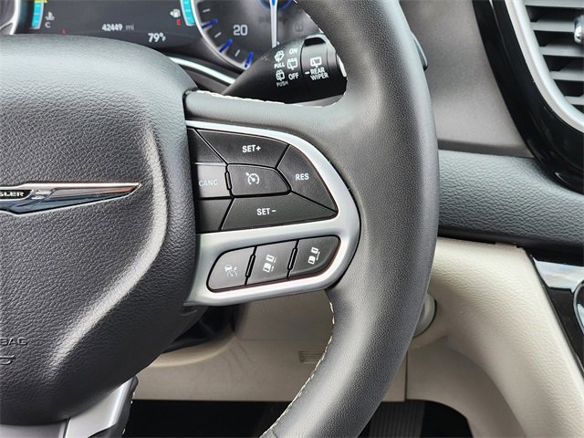 2024 Chrysler Pacifica Touring L photo 20