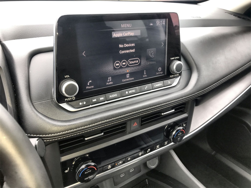 2025 Nissan Rogue SV photo 16