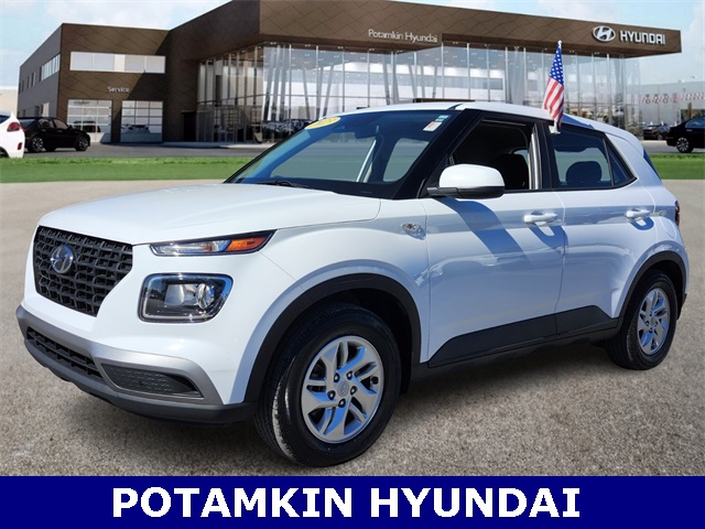 2023 Hyundai Venue SE's photo