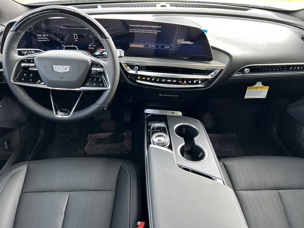 2026 Cadillac Lyriq Luxury photo 11