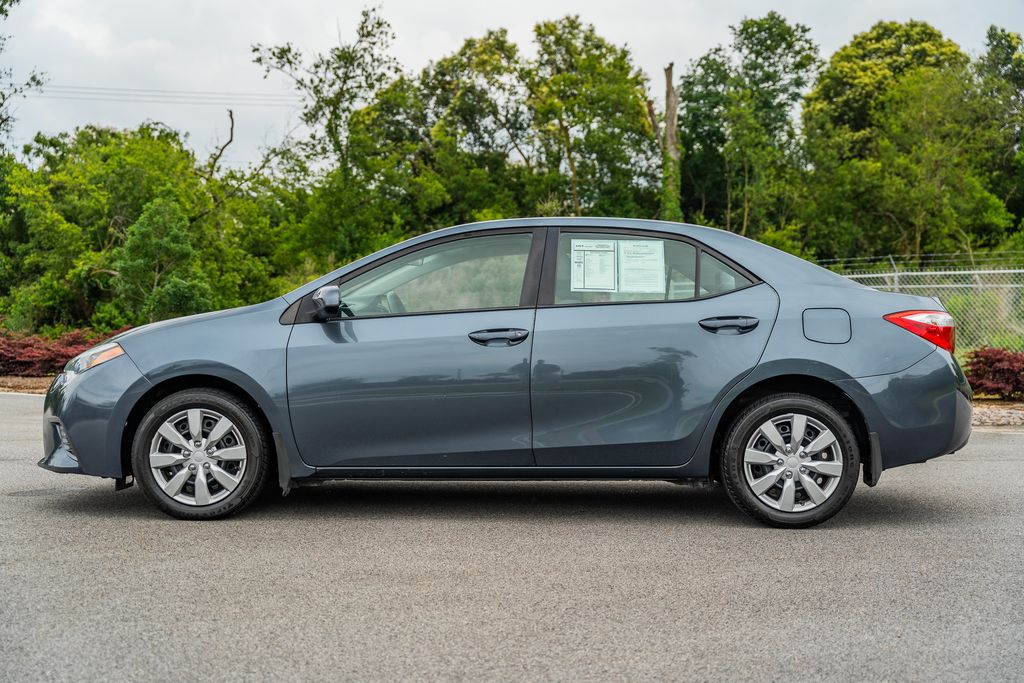 2016 Toyota Corolla L photo 3