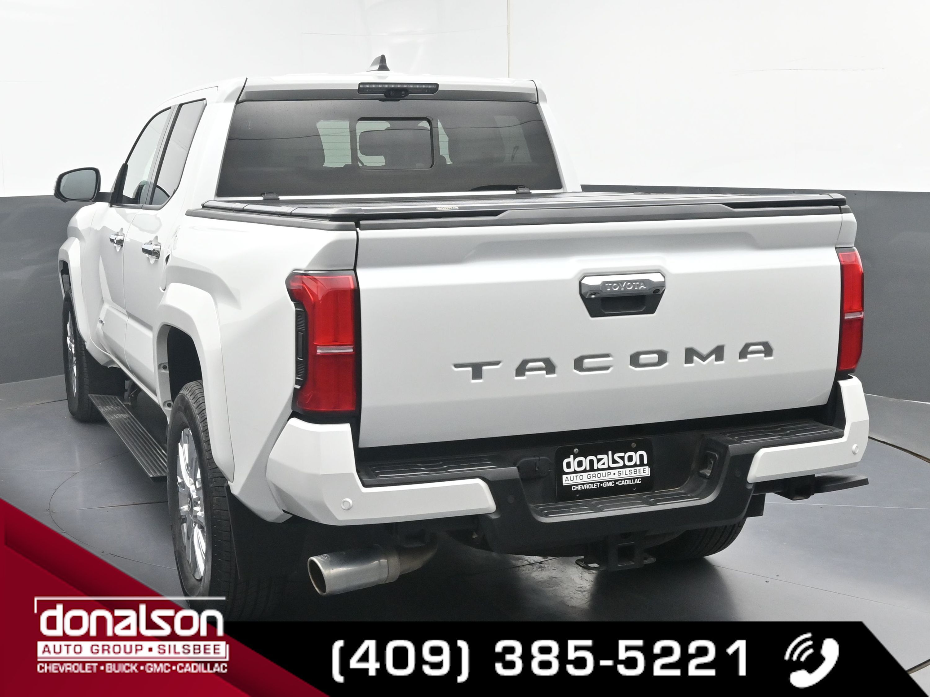 2024 Toyota Tacoma SR5 photo 3