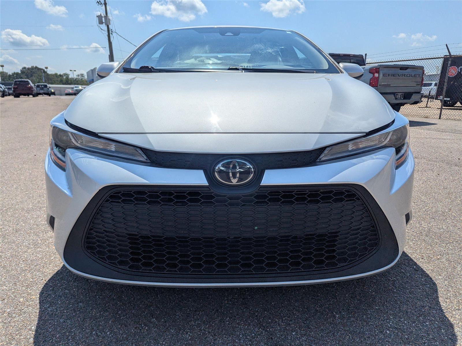 2022 Toyota Corolla LE photo 8
