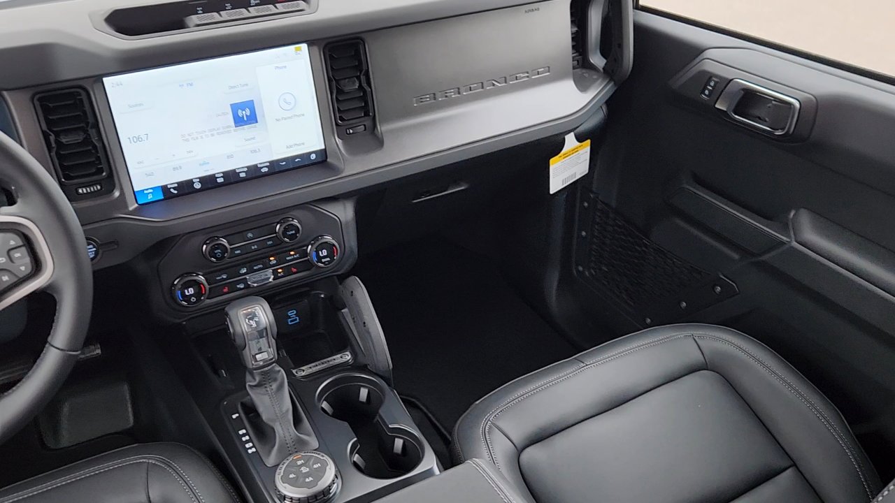 2025 Ford Bronco Big Bend photo 14
