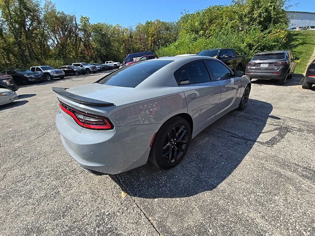 2022 Dodge Charger SXT photo 8