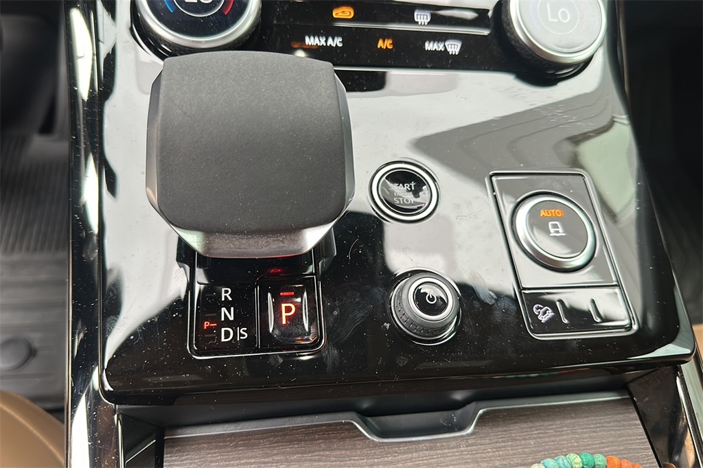 2023 Land Rover Range Rover Sport SE photo 18