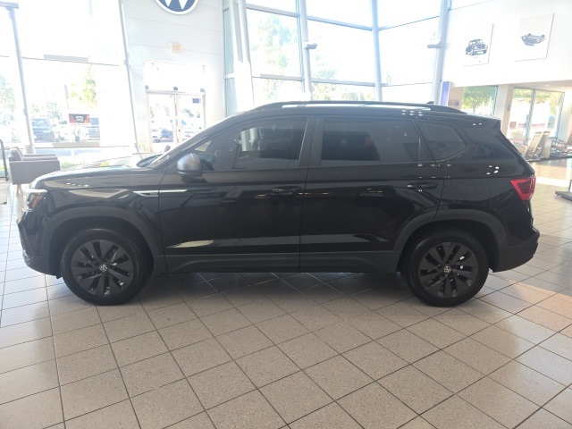 2023 Volkswagen Taos S photo 4