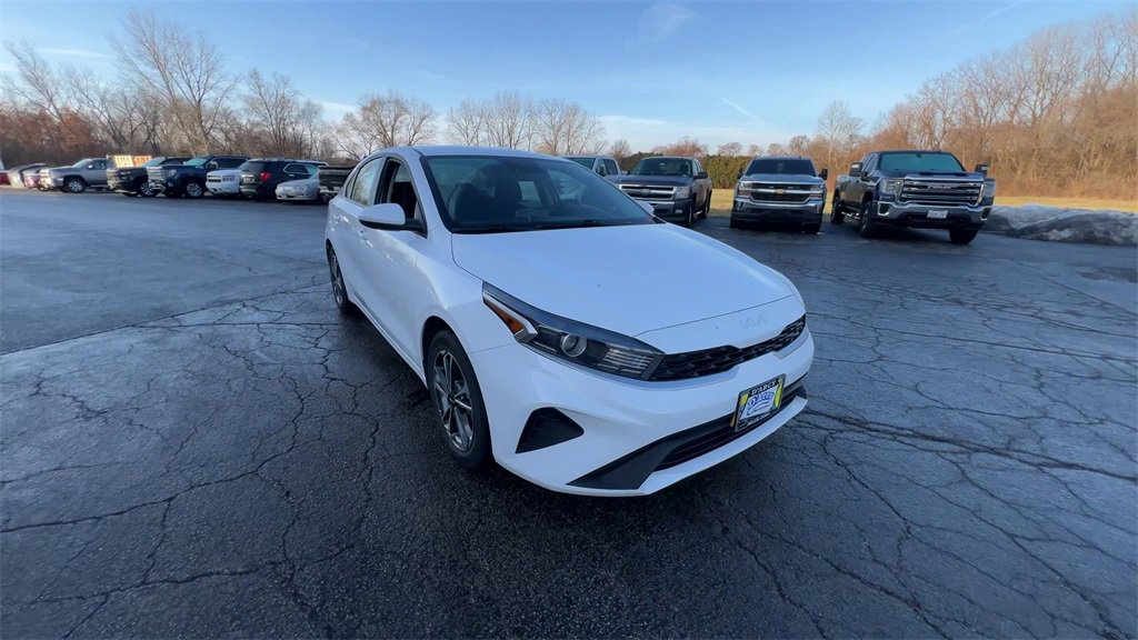 Used 2023 Kia Forte LXS with VIN 3KPF24AD7PE633867 for sale in Morris, IL