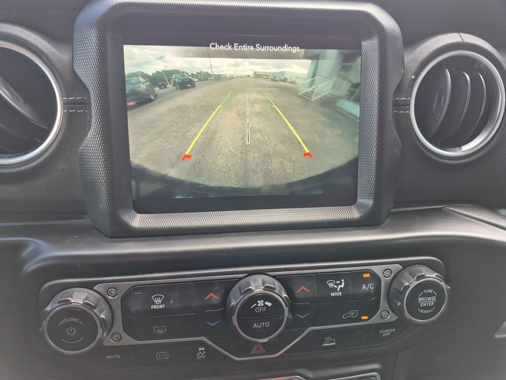 2021 Jeep Wrangler Unlimited Sahara 4xe photo 21