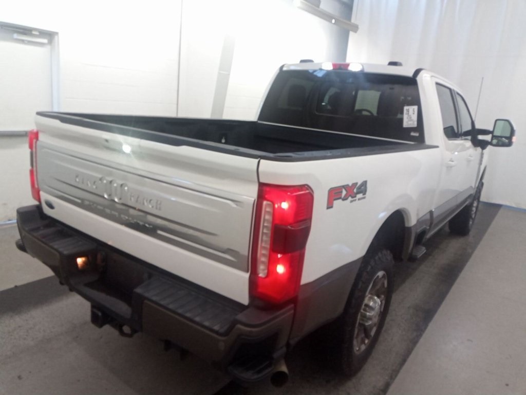 2023 Ford F-350 King Ranch photo 3