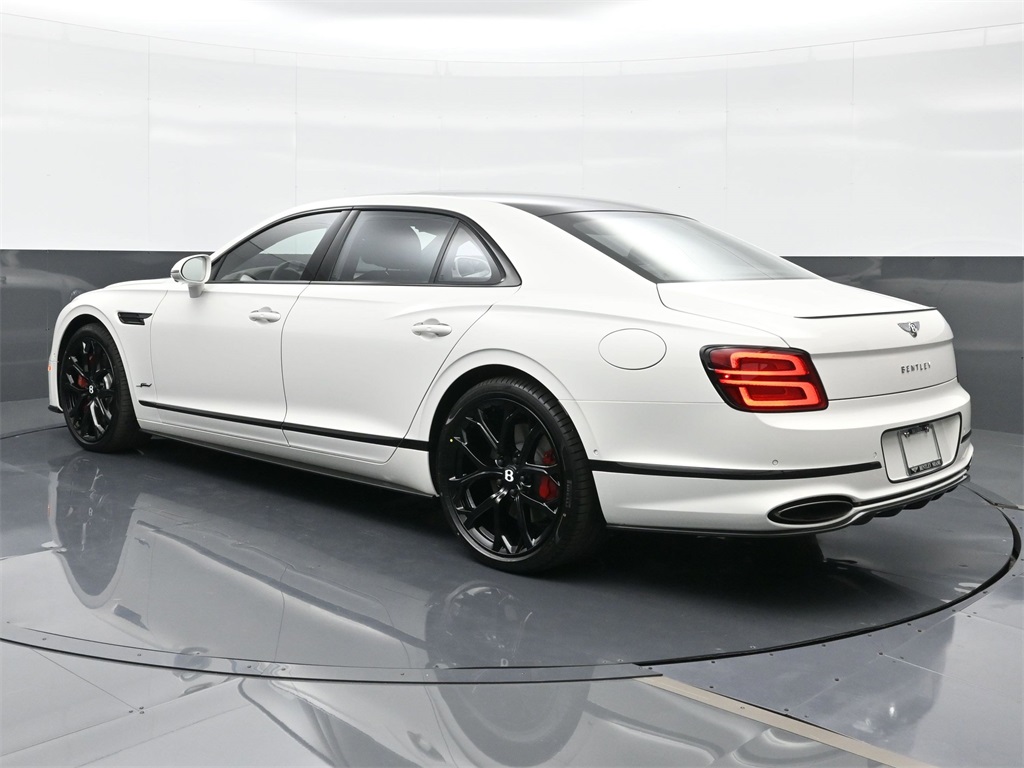 2025 Bentley Flying Spur Speed photo 3