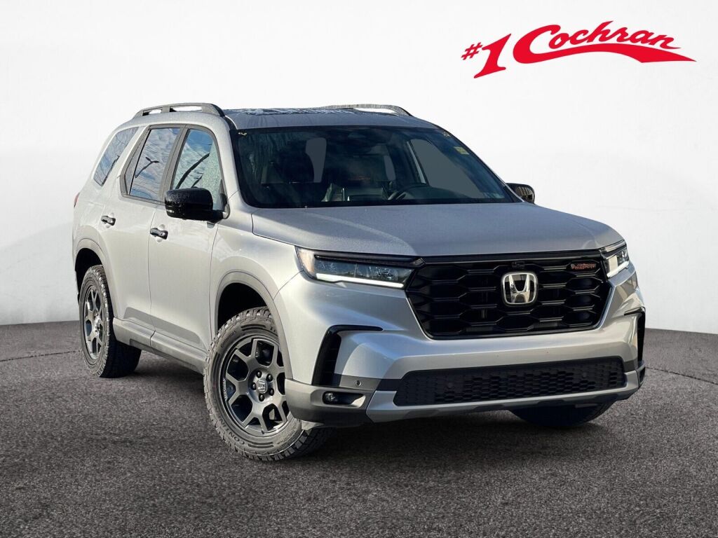 2025 Honda Pilot TrailSport's photo