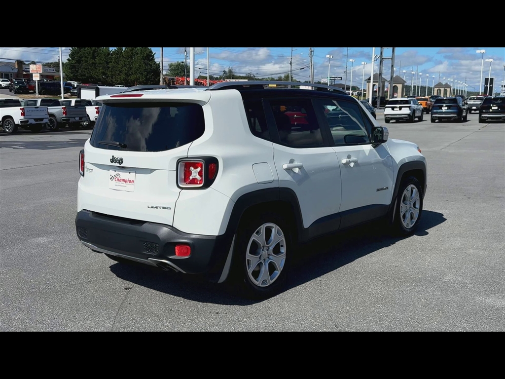 2016 Jeep Renegade Limited photo 6
