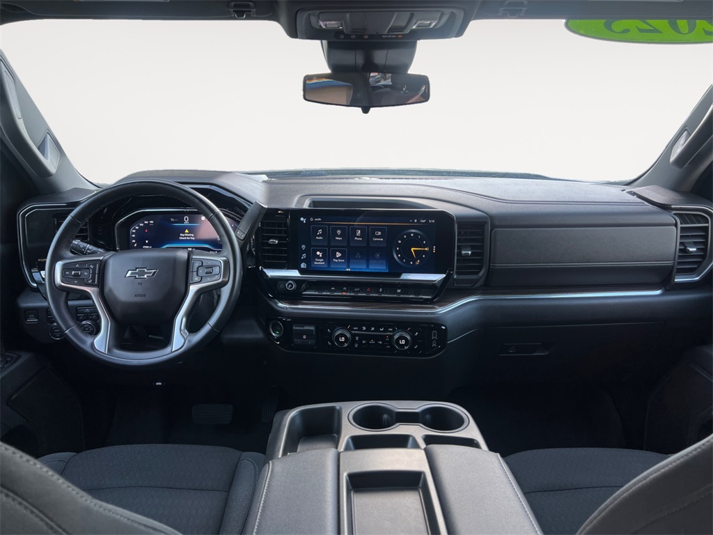 2023 Chevrolet Silverado 1500 RST photo 10