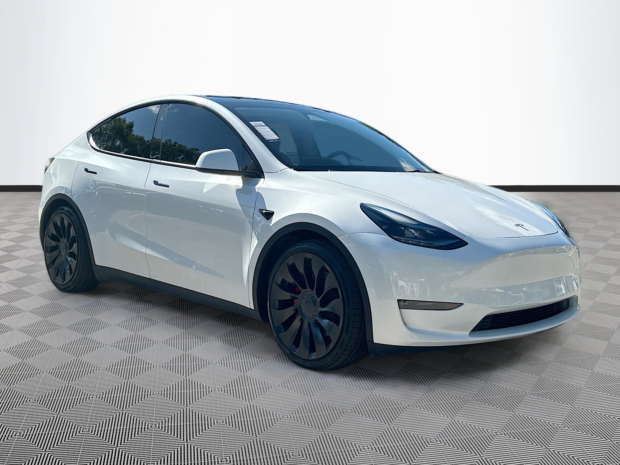 2023 Tesla Model Y Performance's photo