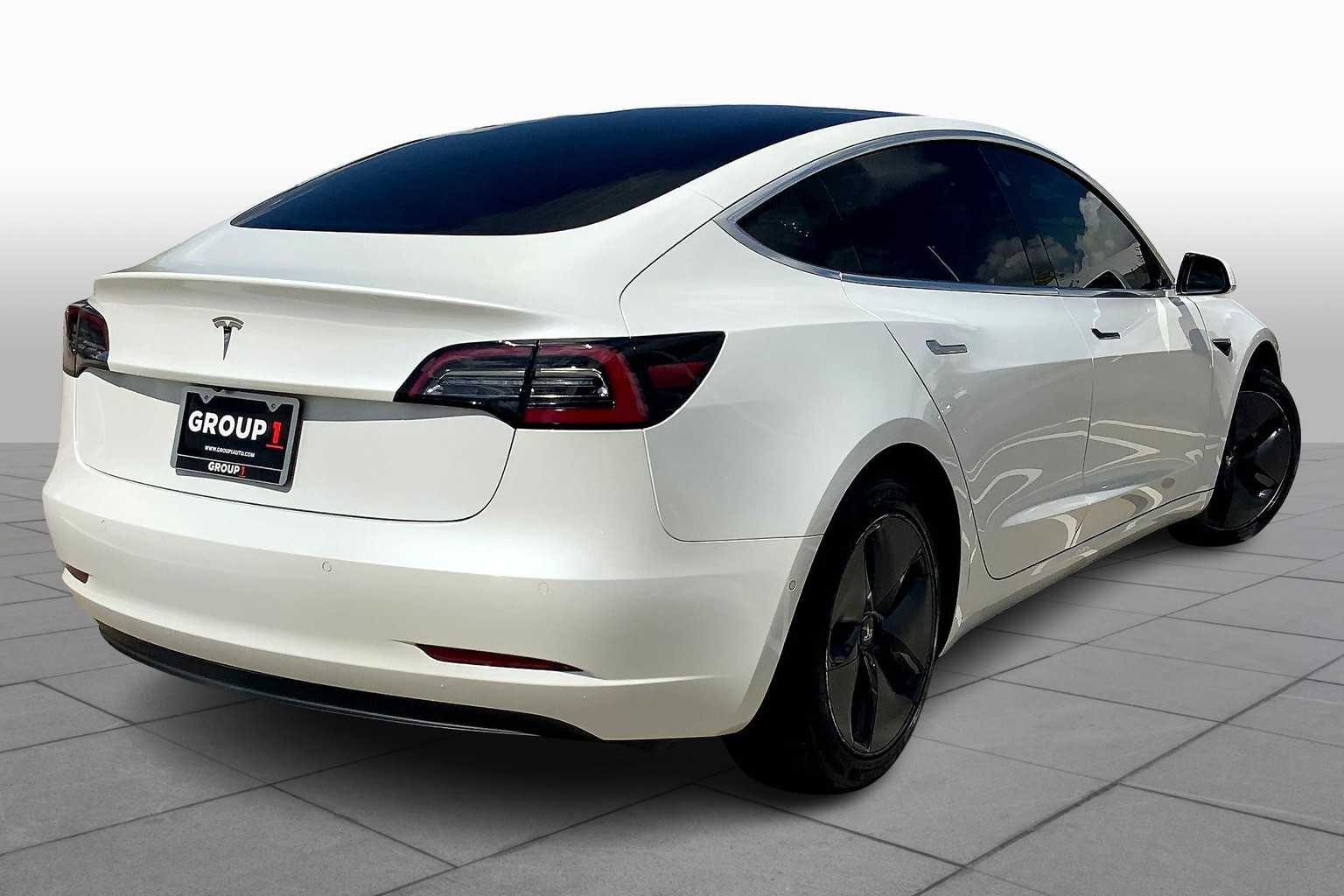 2019 Tesla Model 3 Standard Range photo 10