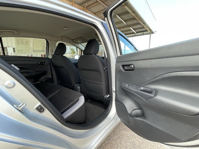 2025 Nissan Versa 1.6 S photo 22