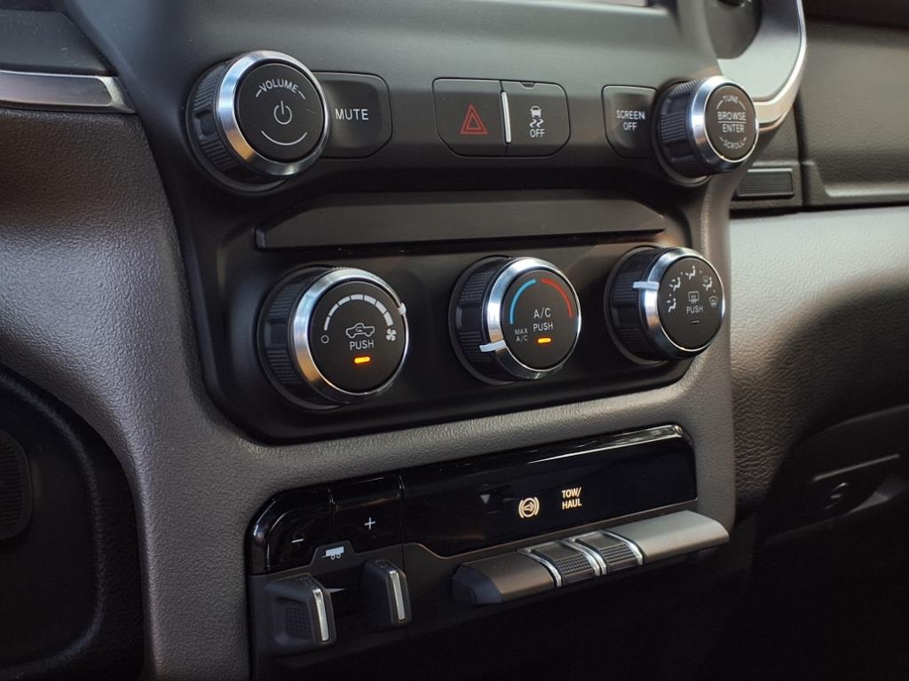 2024 Ram 3500 Big Horn photo 15