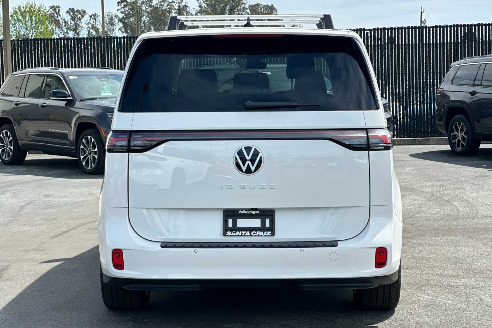 2025 Volkswagen ID. Buzz Pro S photo 5